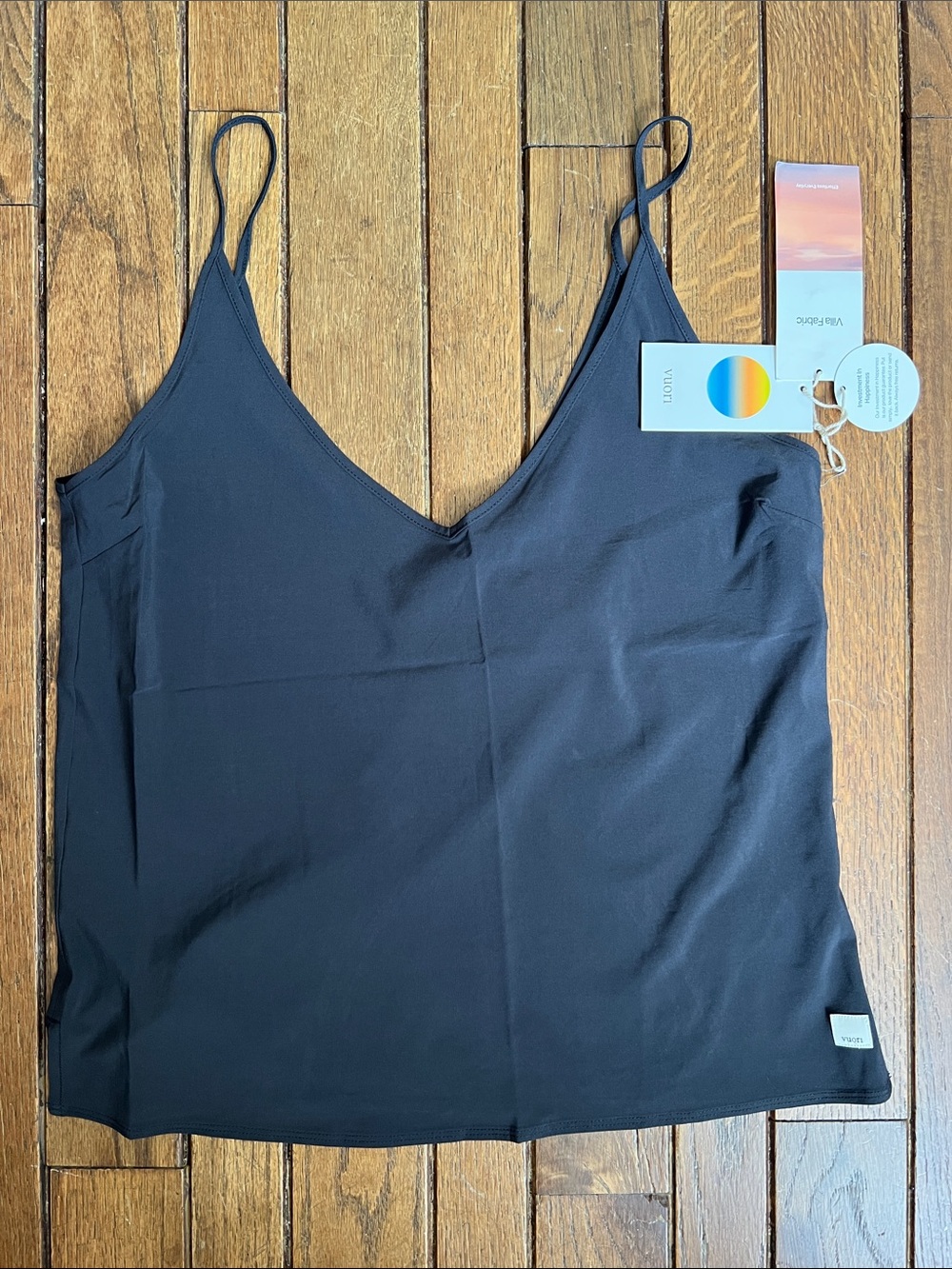 Vuori Black Villa Cami V-Neck Size Small NEW WITH TAGS NWT